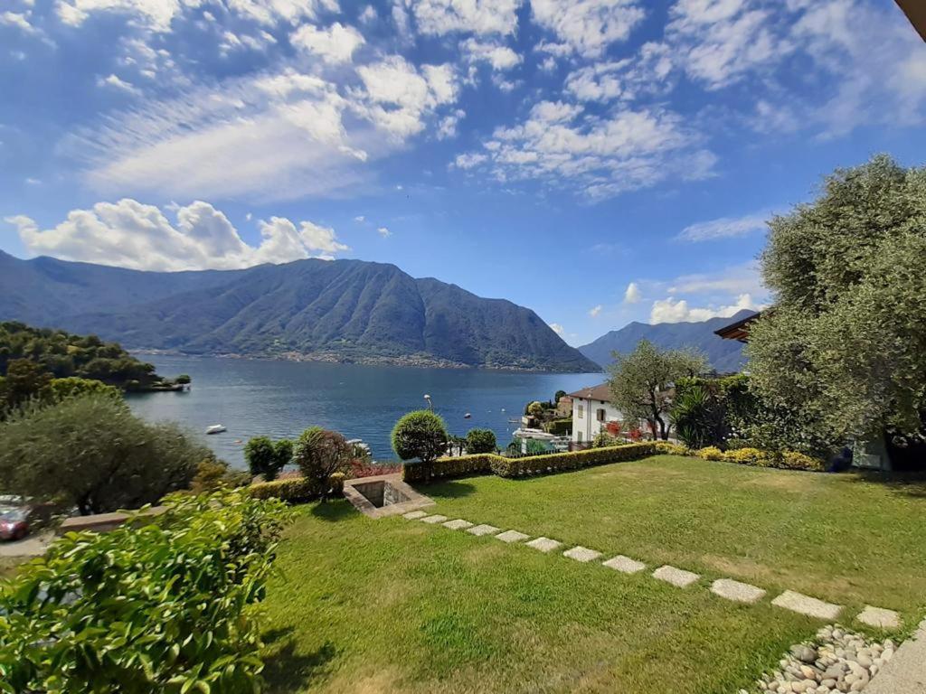 Big Apartment With Lake View And Two Bedrooms Sala Comacina Extérieur photo